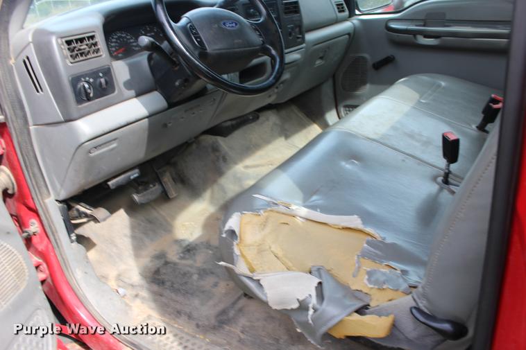 image for item DA4286 2003 Ford F250 Super Duty XL pickup truck