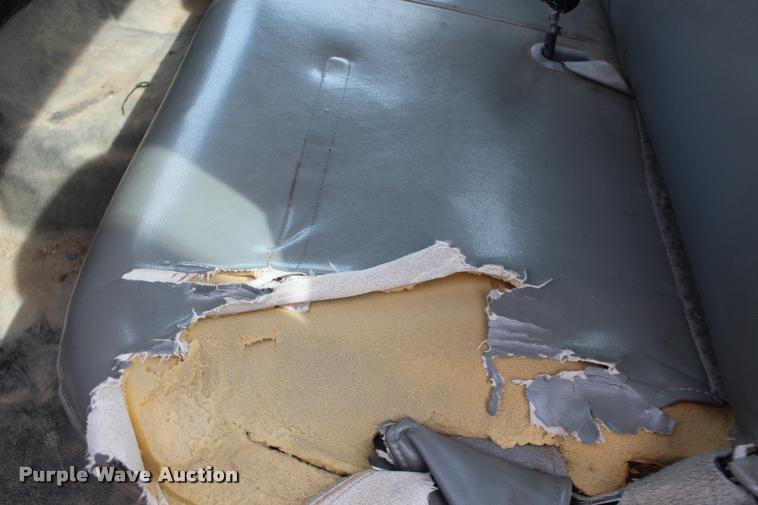 image for item DA4286 2003 Ford F250 Super Duty XL pickup truck