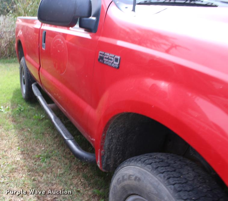 image for item DA4286 2003 Ford F250 Super Duty XL pickup truck
