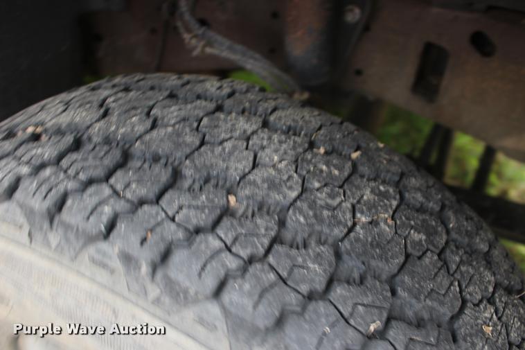 image for item DA4286 2003 Ford F250 Super Duty XL pickup truck