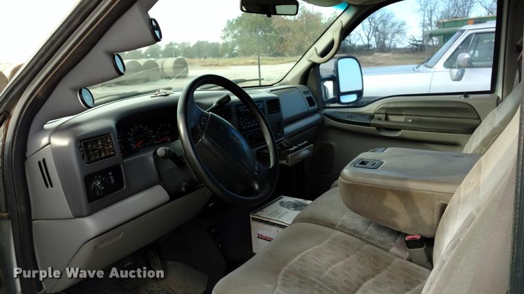 image for item DA4347 1999 Ford F350 Super Duty pickup truck