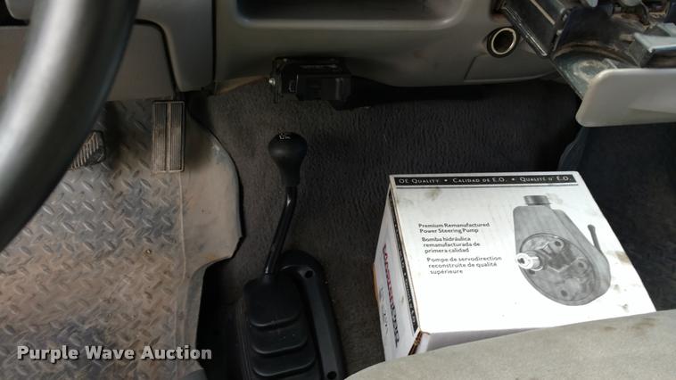 image for item DA4347 1999 Ford F350 Super Duty pickup truck