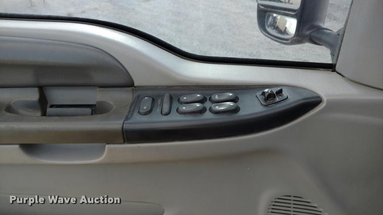 image for item DA4347 1999 Ford F350 Super Duty pickup truck