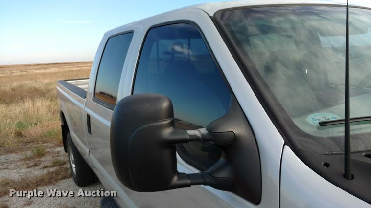 image for item DA4347 1999 Ford F350 Super Duty pickup truck