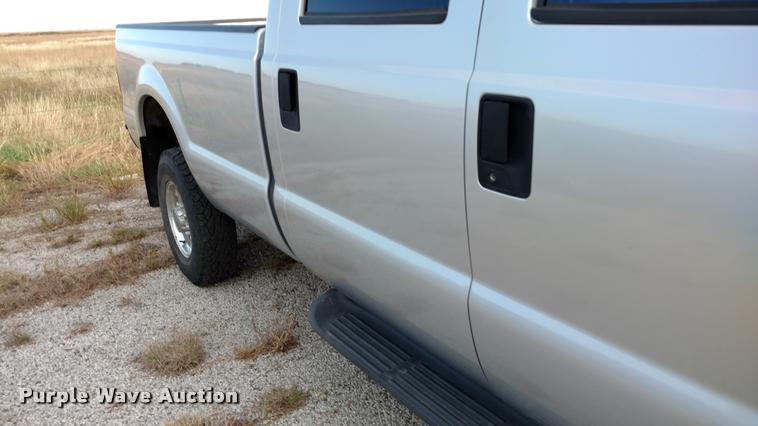 image for item DA4347 1999 Ford F350 Super Duty pickup truck