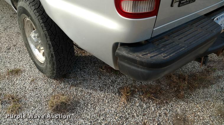 image for item DA4347 1999 Ford F350 Super Duty pickup truck