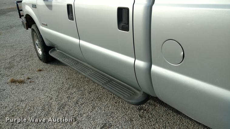 image for item DA4347 1999 Ford F350 Super Duty pickup truck