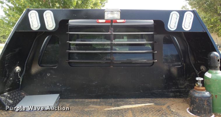 image for item DA4655 2003 Chevrolet Silverado 3500 Crew Cab flatbed pickup truck
