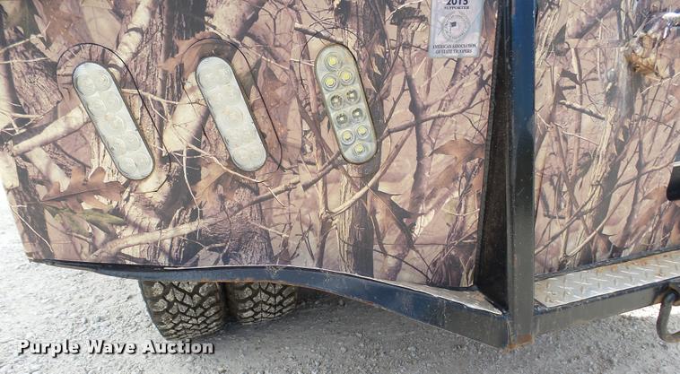 image for item DA4655 2003 Chevrolet Silverado 3500 Crew Cab flatbed pickup truck