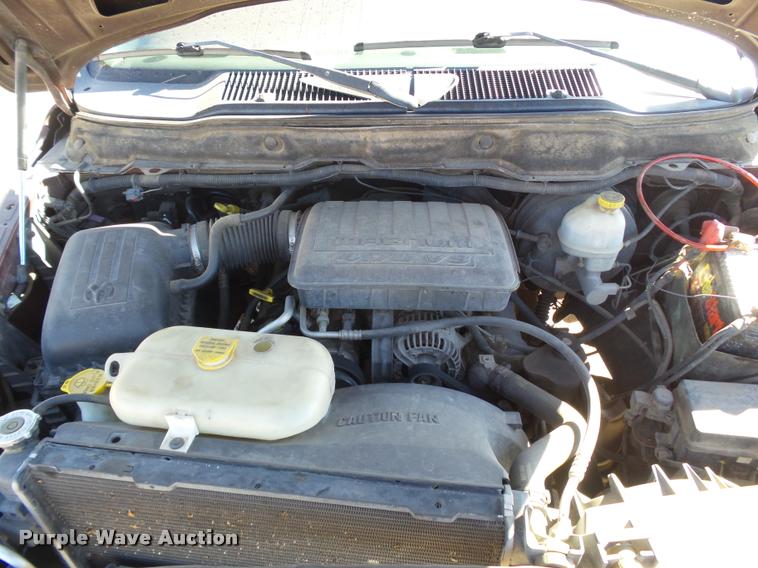 image for item DA4678 2004 Dodge Ram 1500 Quad Cab pickup truck