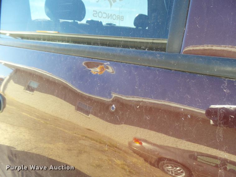 image for item DA4678 2004 Dodge Ram 1500 Quad Cab pickup truck