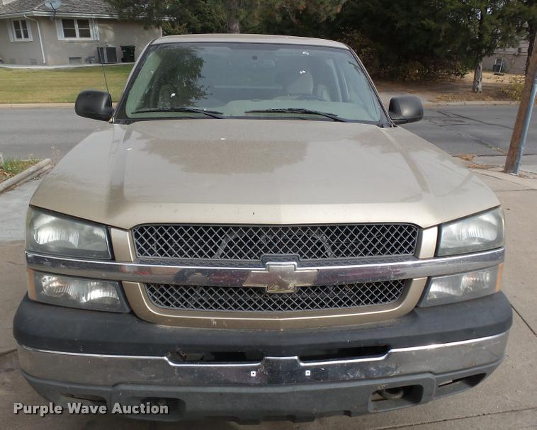 image for item DA4688 2005 Chevrolet Silverado 1500 Ext. Cab pickup truck