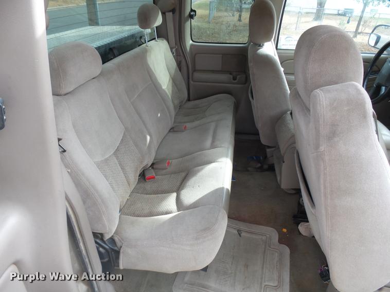 image for item DA4688 2005 Chevrolet Silverado 1500 Ext. Cab pickup truck