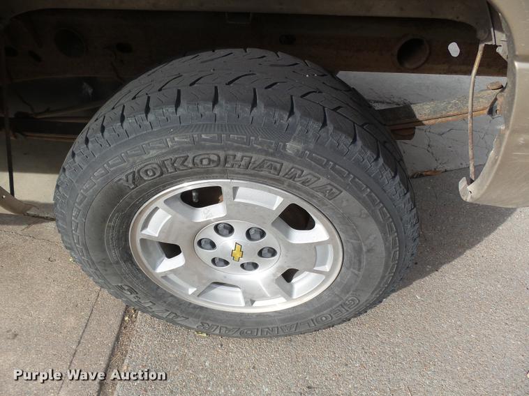 image for item DA4688 2005 Chevrolet Silverado 1500 Ext. Cab pickup truck