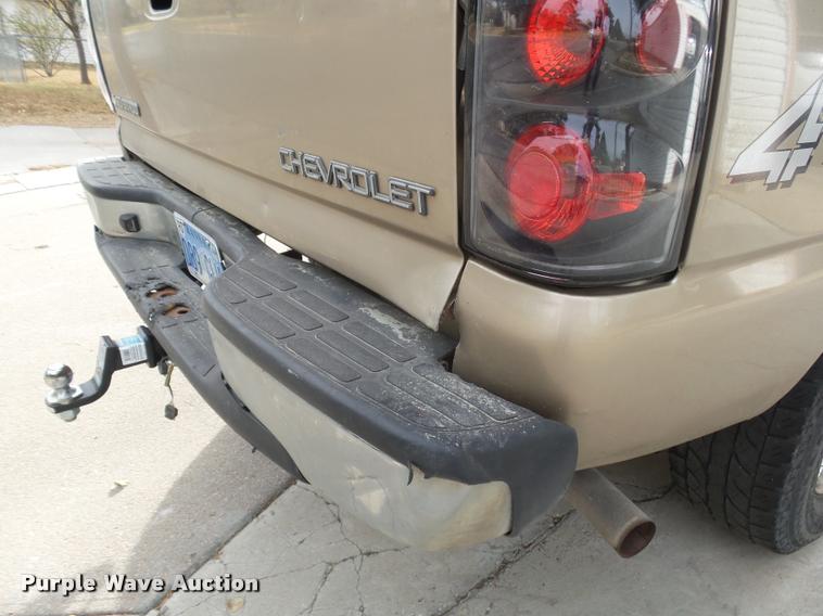 image for item DA4688 2005 Chevrolet Silverado 1500 Ext. Cab pickup truck