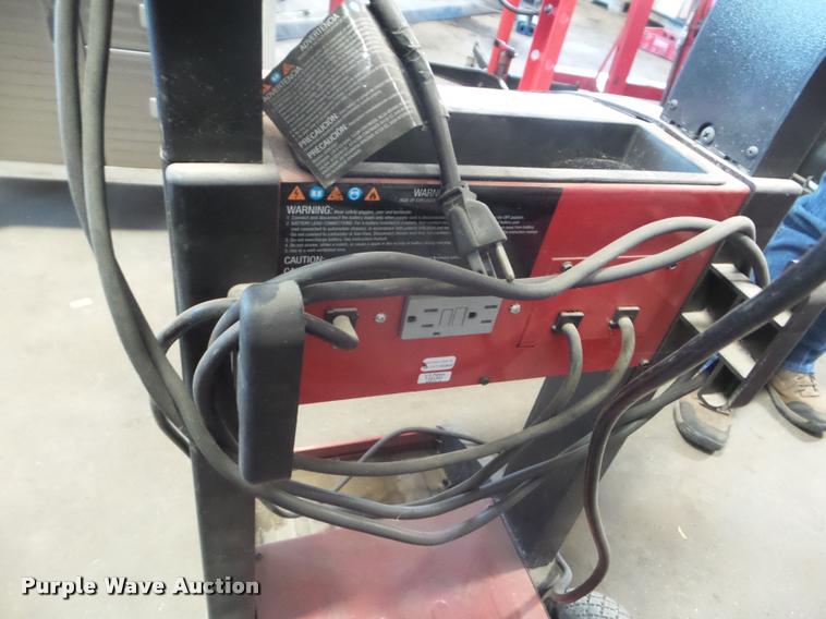 image for item DA9504 Snap-on battery charger