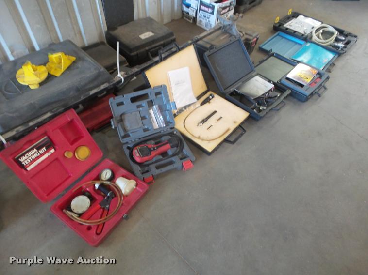 image for item DA9539 Assorted tools