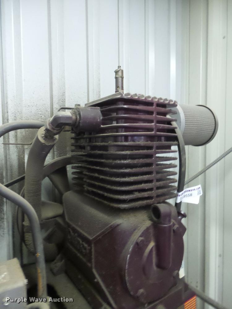 image for item DA9558 Quincy 241060VC air compressor