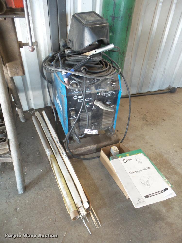 image for item DA9559 Miller Syncrowave 180SD tig welder