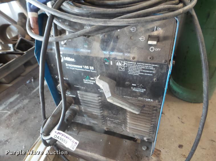 image for item DA9559 Miller Syncrowave 180SD tig welder
