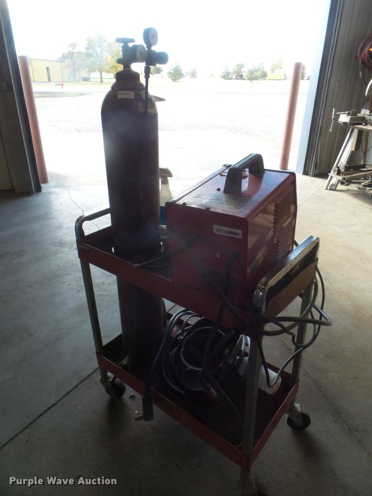 image for item DA9563 Lincoln Weld Pac 175HD welder