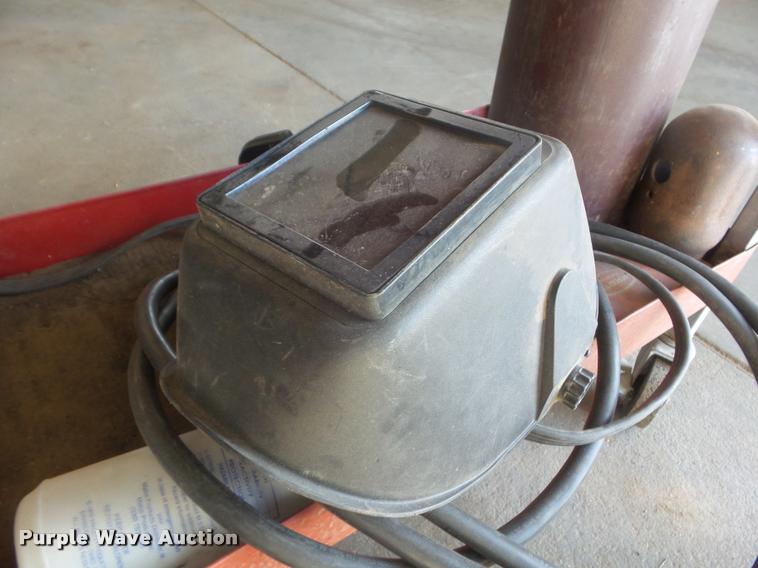 image for item DA9563 Lincoln Weld Pac 175HD welder