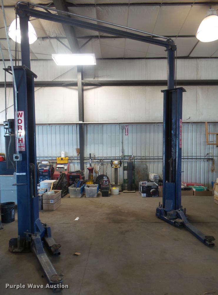 Worth Lift 9000ACF asymmetrical vehicle lift in Quinter, KS Item