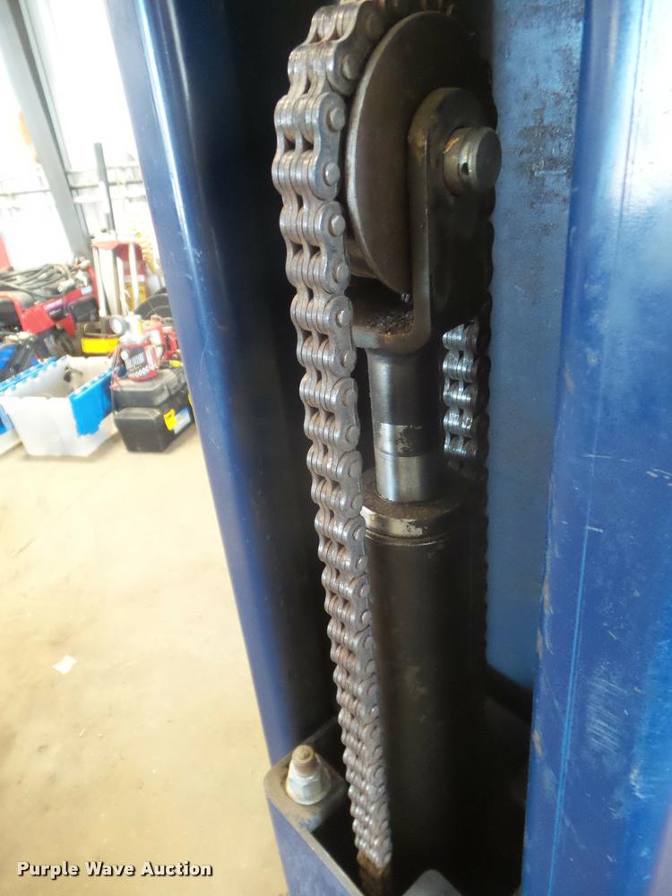 image for item DA9567 Worth Lift 9000ACF asymmetrical vehicle lift