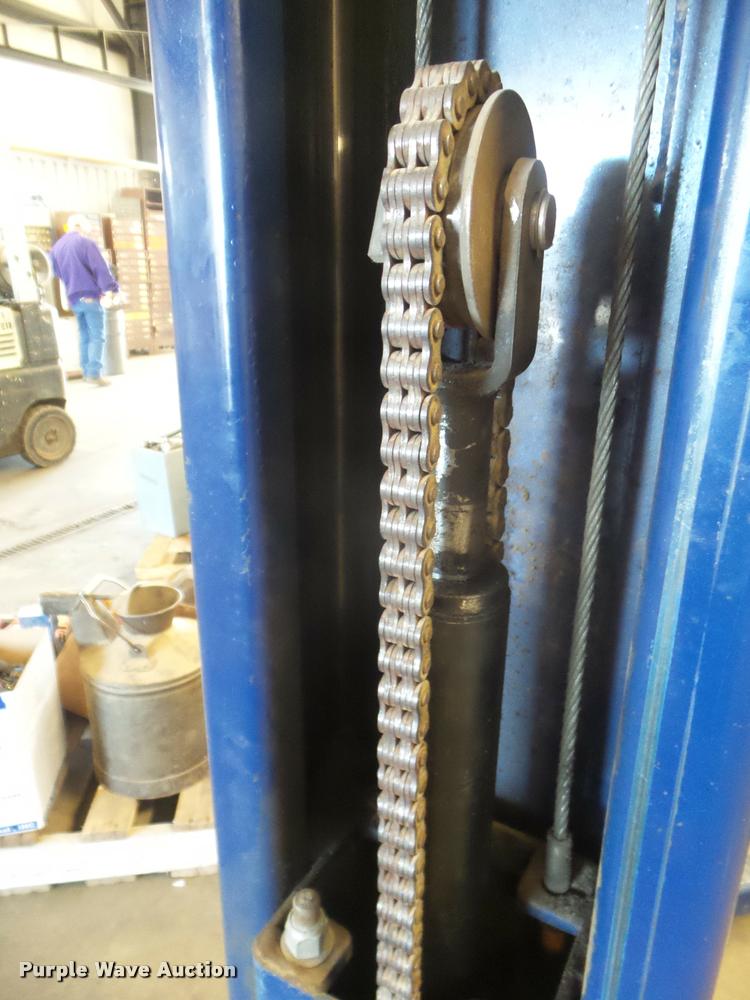 image for item DA9567 Worth Lift 9000ACF asymmetrical vehicle lift