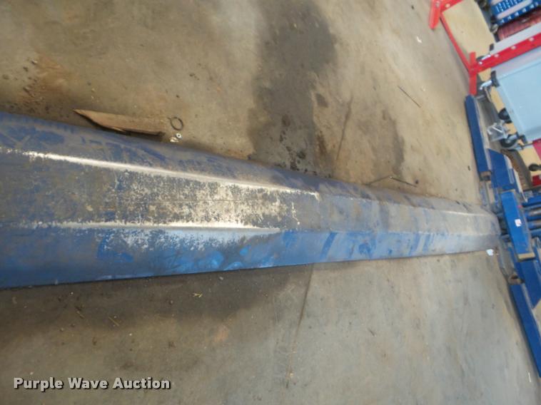 image for item DA9568 Worth equal arm low profile automotive hoist