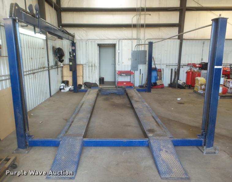 image for item DA9569 Worth 12000E four post automotive lift