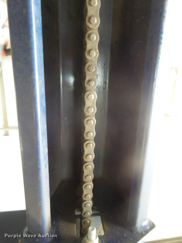 image for item DA9569 Worth 12000E four post automotive lift