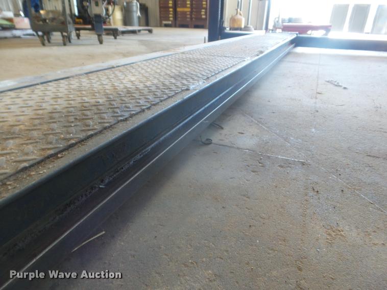 image for item DA9569 Worth 12000E four post automotive lift