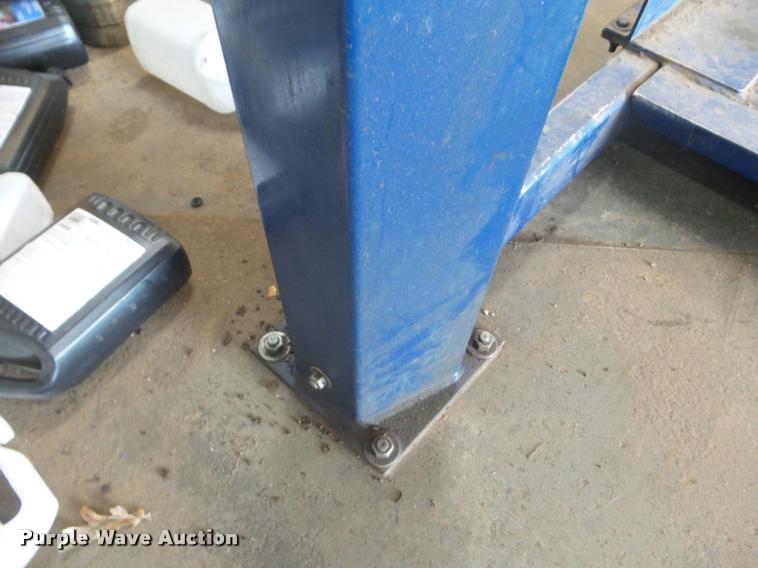 image for item DA9569 Worth 12000E four post automotive lift