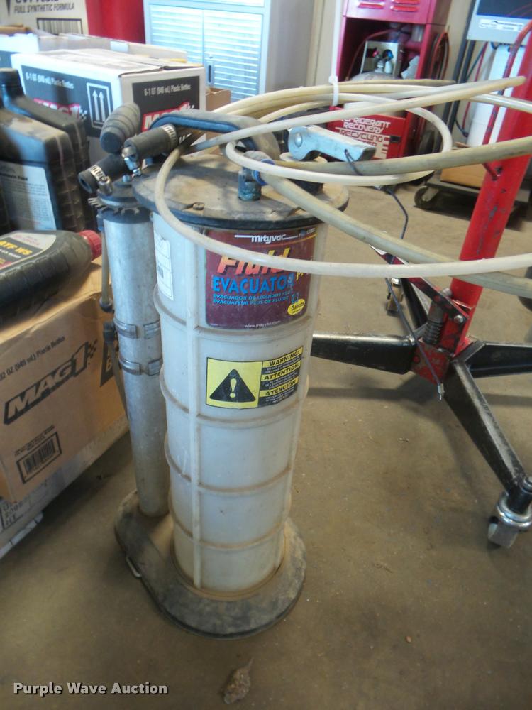 image for item DA9571 Automotive fluids