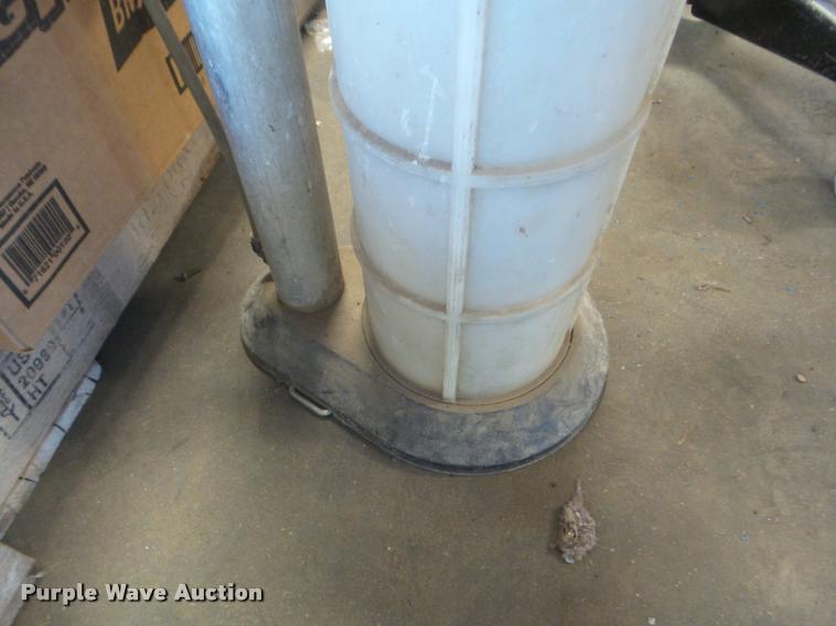 image for item DA9571 Automotive fluids