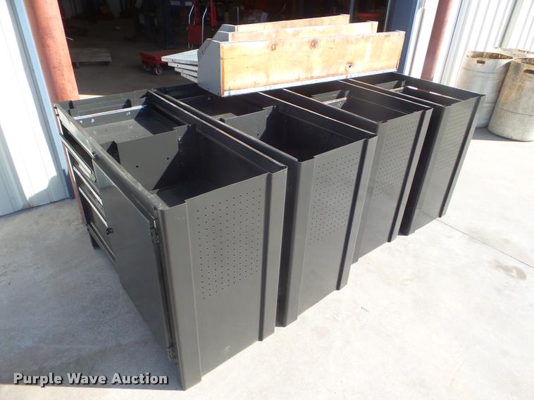 image for item DA9575 (4) Craftsman work benches