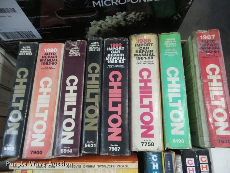 image for item DA9601 Automotive service manuals