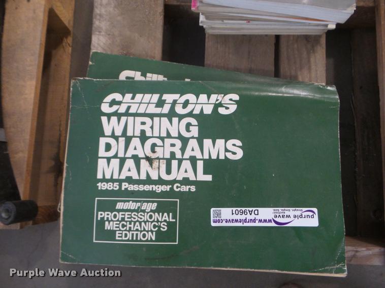 image for item DA9601 Automotive service manuals