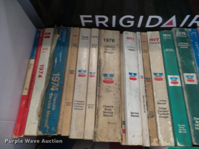 image for item DA9601 Automotive service manuals