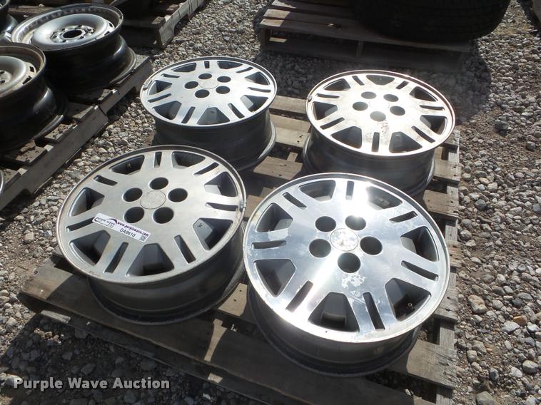 image for item DA9610 (4) 1991 Chevrolet Lumina wheels