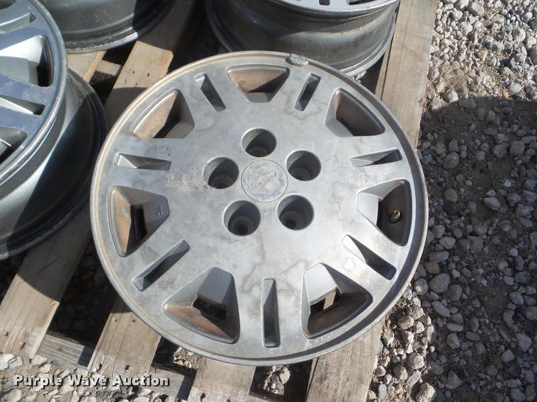 image for item DA9610 (4) 1991 Chevrolet Lumina wheels
