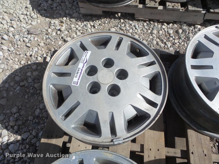 image for item DA9610 (4) 1991 Chevrolet Lumina wheels