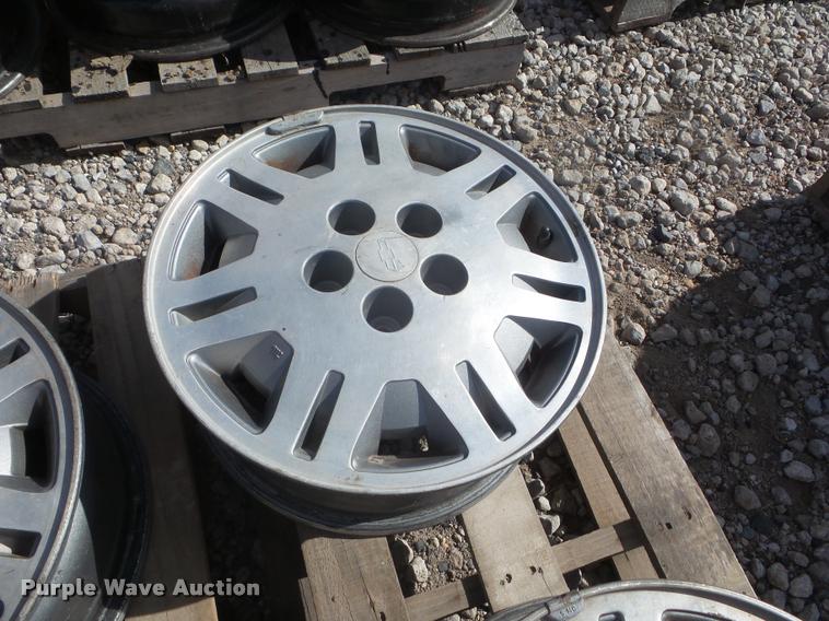 image for item DA9610 (4) 1991 Chevrolet Lumina wheels