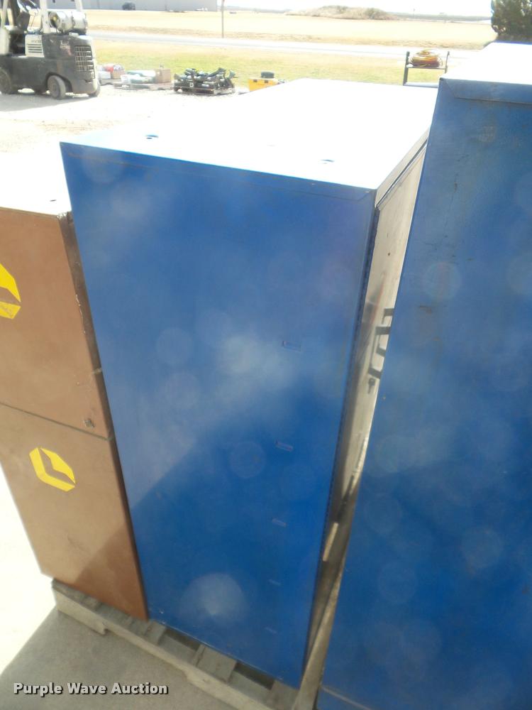 image for item DA9619 Lawson bolt bin