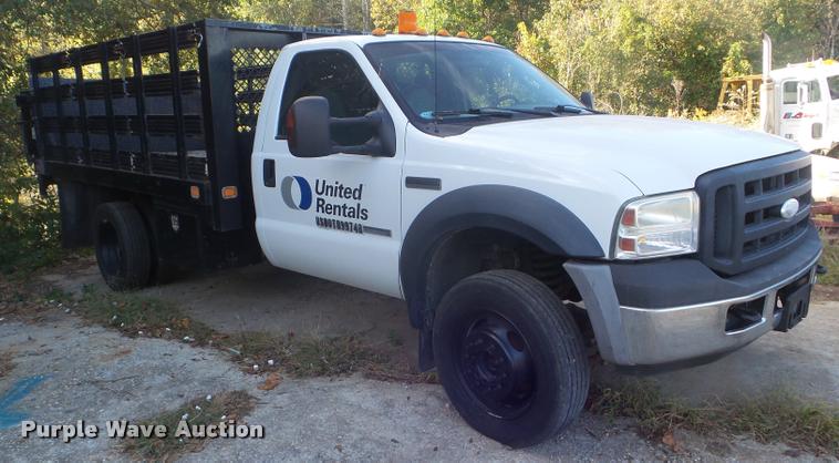 image for item DB3560 2007 Ford F450 Super Duty flatbed truck