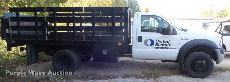 image for item DB3560 2007 Ford F450 Super Duty flatbed truck