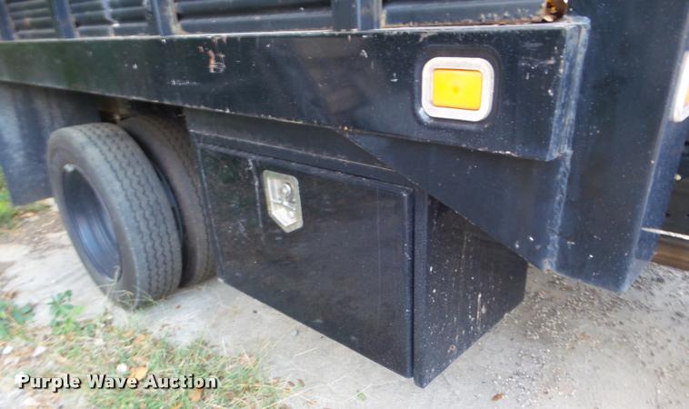 image for item DB3560 2007 Ford F450 Super Duty flatbed truck
