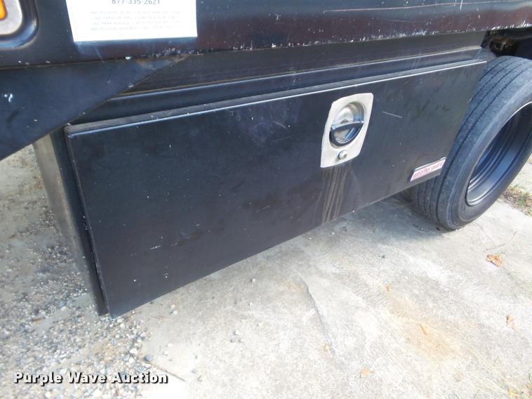 image for item DB3560 2007 Ford F450 Super Duty flatbed truck