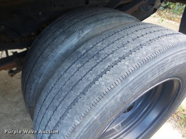 image for item DB3560 2007 Ford F450 Super Duty flatbed truck